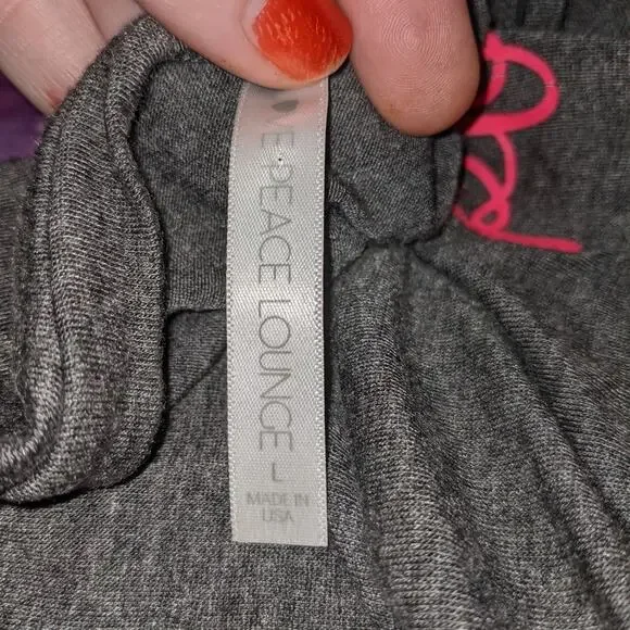 Gray wedding t‎ shirt NWOT - Picture 2 of 2